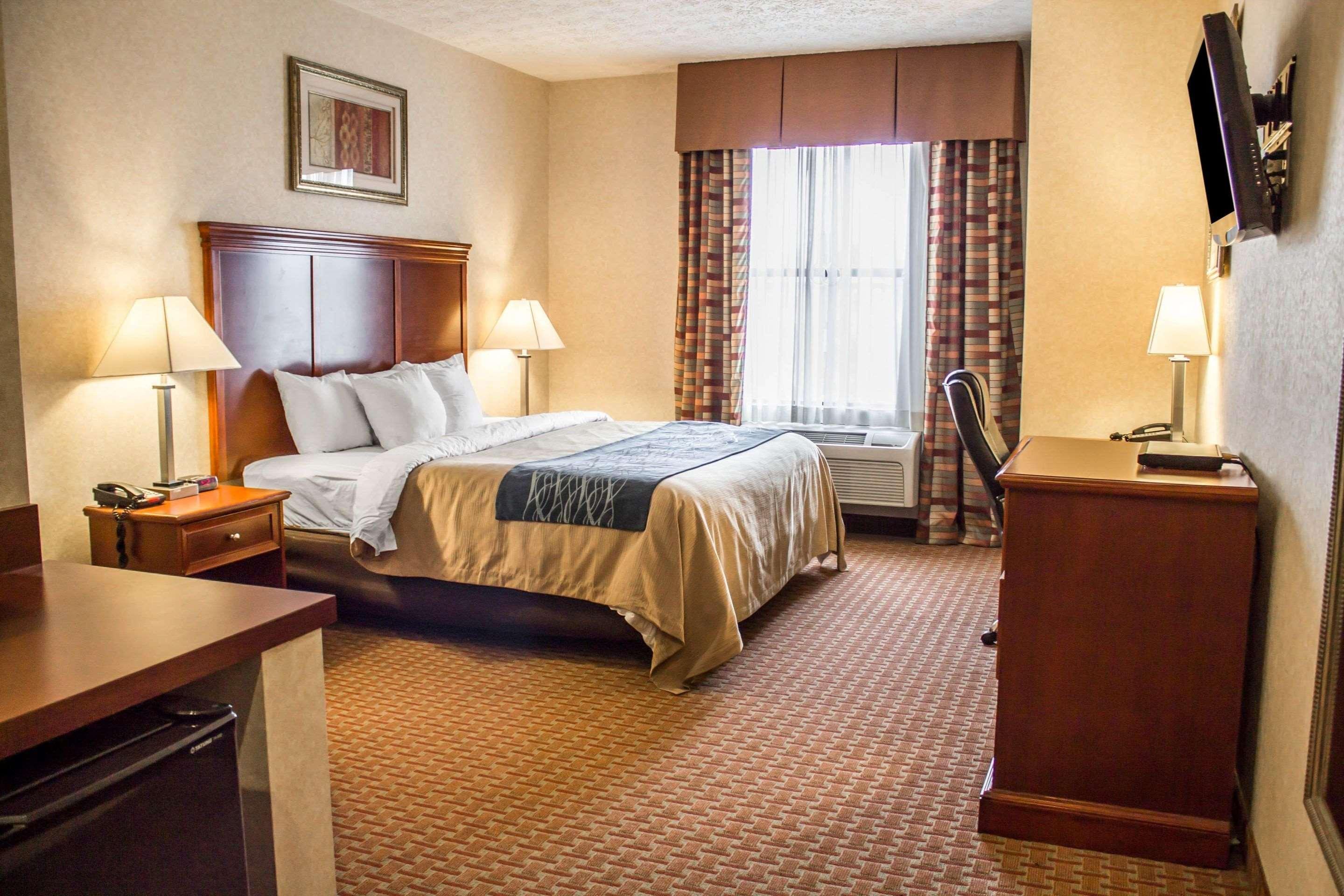 Comfort Inn & Suites Kent - University Area Ngoại thất bức ảnh